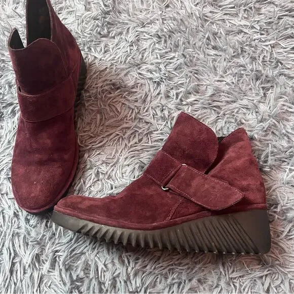 Fly London Lobe Hook Loop Burgundy Leather Wedge Lug Boots Size 39 8.5 - Picture 1 of 4